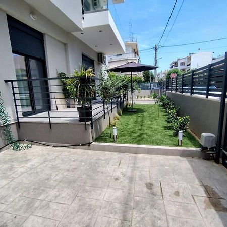 Floral Home 1 - Ground Floor Apt With Courtyard And Private Parking! 아테네 외부 사진