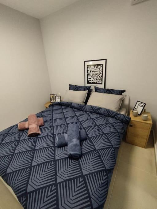 Floral Home 1 - Ground Floor Apt With Courtyard And Private Parking! 아테네 외부 사진