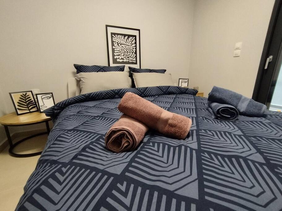 Floral Home 1 - Ground Floor Apt With Courtyard And Private Parking! 아테네 외부 사진