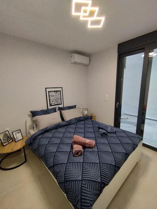 Floral Home 1 - Ground Floor Apt With Courtyard And Private Parking! 아테네 외부 사진