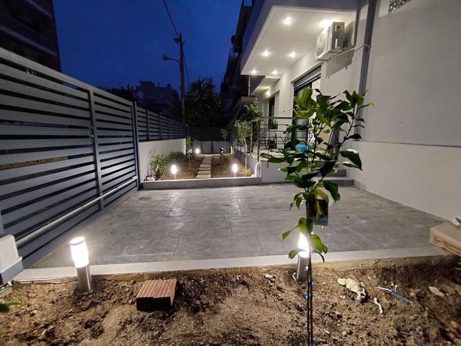 Floral Home 1 - Ground Floor Apt With Courtyard And Private Parking! 아테네 외부 사진