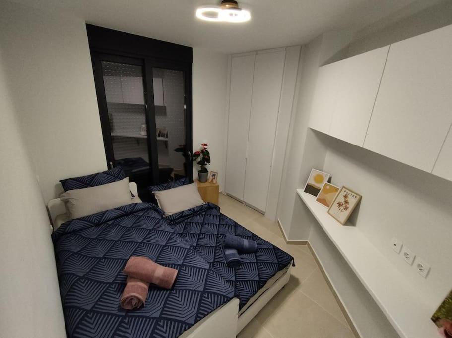Floral Home 1 - Ground Floor Apt With Courtyard And Private Parking! 아테네 외부 사진