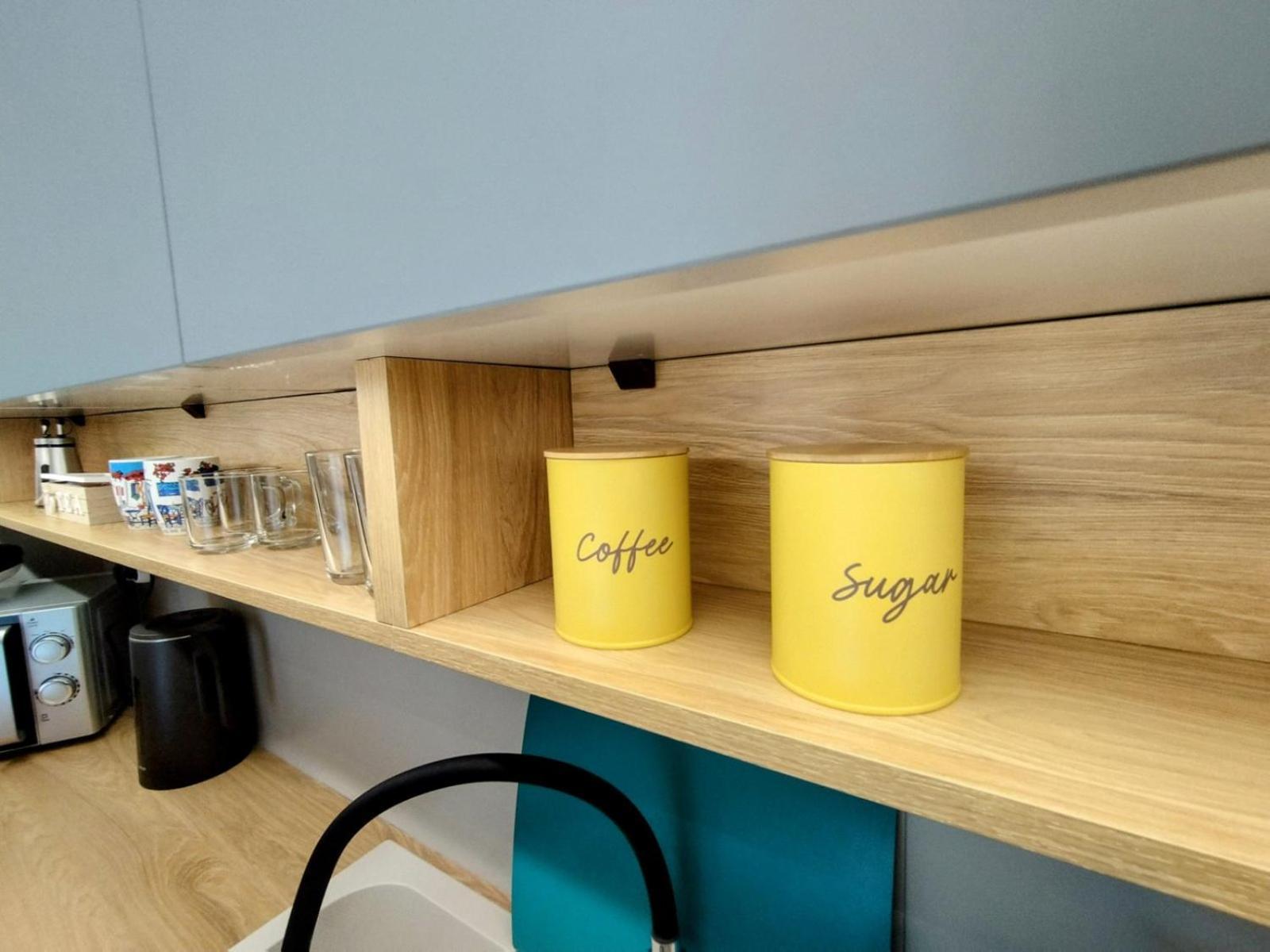 Floral Home 1 - Ground Floor Apt With Courtyard And Private Parking! 아테네 외부 사진
